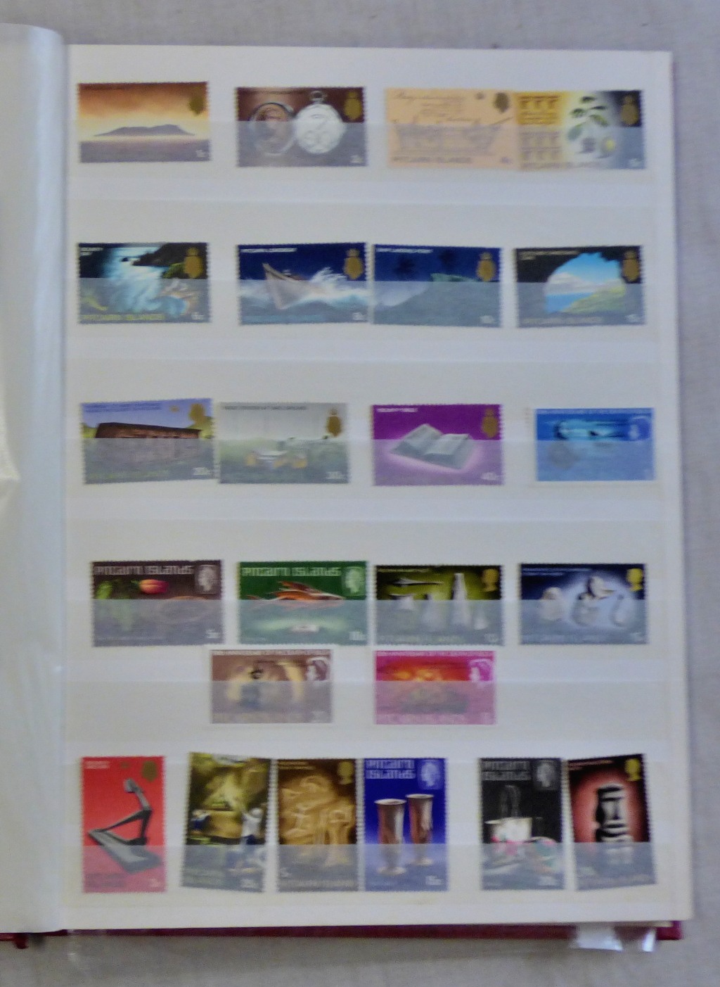 Great Britain QEII mint stockbook sets etc, values to £5