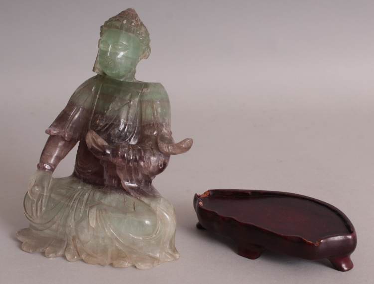 A 20TH CENTURY CHINESE FLUORITE CRYSTAL CARVING OF BUDDHA, together with a fitted wood stand, the - Image 5 of 8