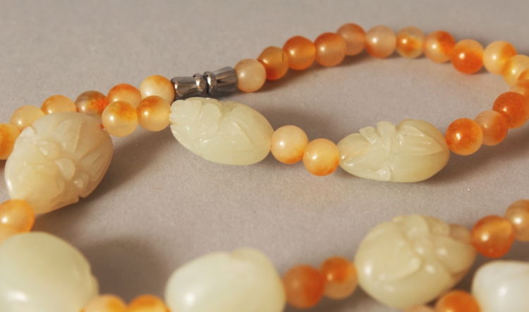 A CHINESE CELADON JADE & AGATE BEAD NECKLACE, the boulder-form jade beads each carved with a mask, - Image 5 of 5