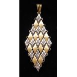 A MAGIE 18CT YELLOW GOLD AND DIAMOND FLEXIBLE PENDANT.