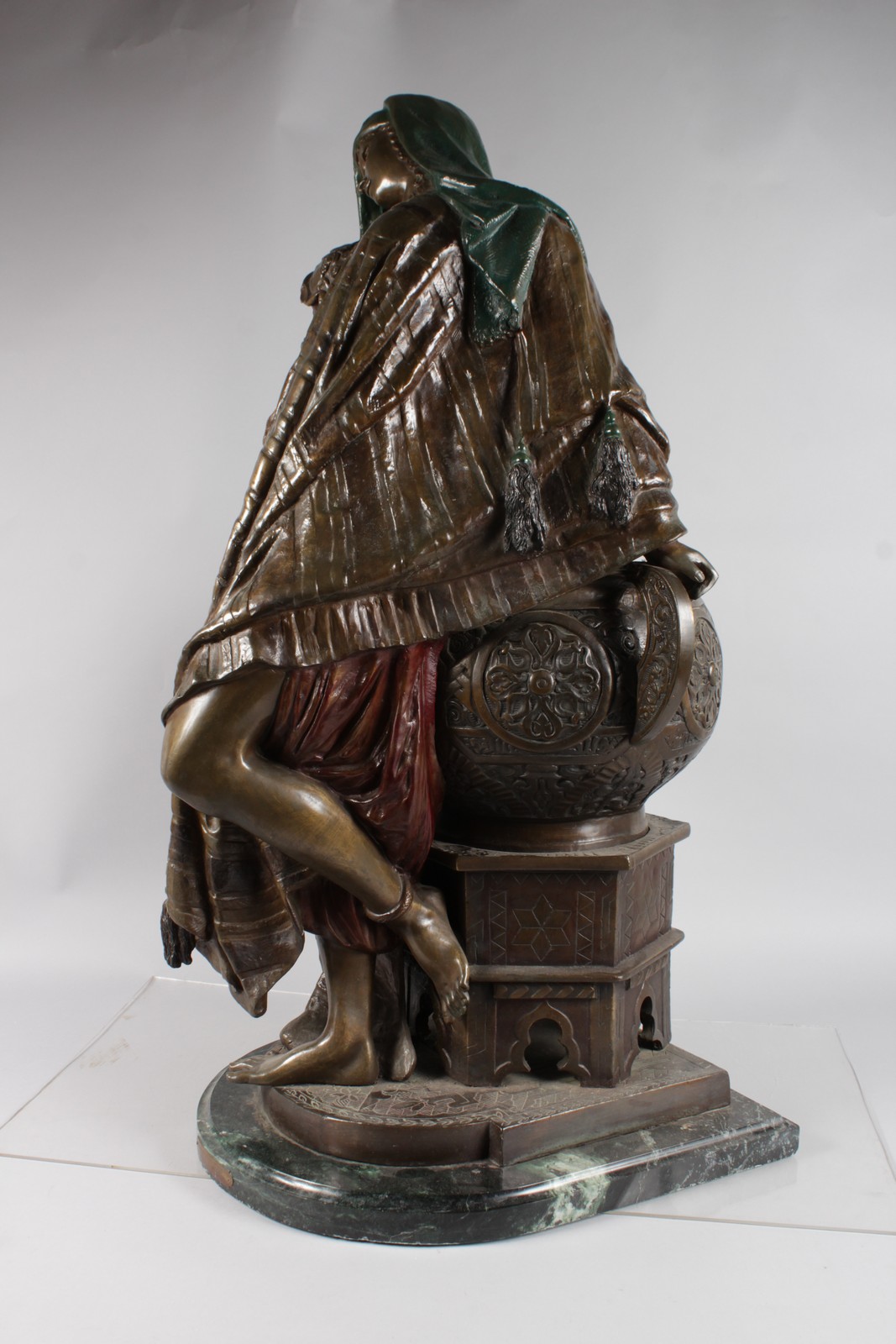 AFTER WAAGEN (19TH CENTURY) A GOOD LARGE COLD PAINTED BRONZE OF AN ARAB GIRL leaning provocatively - Image 9 of 9