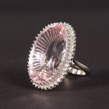 A SUPERB LARGE 18CT WHITE GOLD, DIAMOND AND QUARTZ RING.