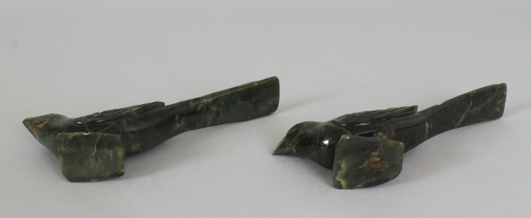 A PAIR OF EARLY 20TH CENTURY CHINESE SPINACH GREEN JADE MODELS OF GOLDEN PHEASANTS, together with - Image 6 of 7