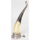 A 19TH CENTURY RUSSIAN NIELLO SILVER MOUNTED DRINKING HORN, 9.5ins long, the end as a birds head,