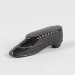 A VICTORIAN PAPIER MACHE SHOE SNUFF BOX. 7.5cms long.