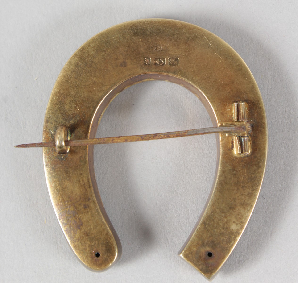 A SILVER HORSESHOE BROOCH. Birmingham 1882. - Image 3 of 3