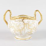 A 19TH CENTURY FLIGHT BARR AND BARR GADROON TWO HANDLED SUGAR BASIN, with gilt seaweed decoration.