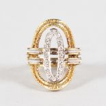 AN 18CT WHITE AND YELLOW GOLD DIAMOND RING.