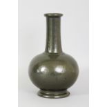 AN 18TH CENTURY CHINESE QIANLONG MARK & PERIOD TEA DUST GLAZED PORCELAIN BOTTLE VASE, with a