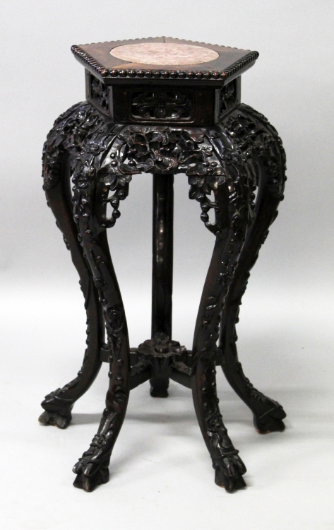 ANOTHER GOOD QUALITY 19TH CENTURY CHINESE MARBLE TOP CARVED HARDWOOD STAND, with hexagonal top