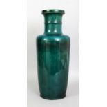 A LARGE 18TH CENTURY CHINESE MONOCHROME PORCELAIN ROULEAU VASE, applied with a turquoise-green glaze