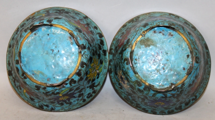 A PAIR OF 19TH CENTURY ORIENTAL MING STYLE CLOISONNE BOWLS, each decorated on a turquoise ground - Image 5 of 5