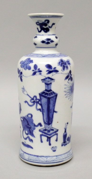 A CHINESE KANGXI PERIOD ISLAMIC MARKET BLUE & WHITE PORCELAIN VASE, circa 1700, painted with a - Image 4 of 9