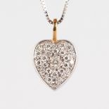A GOOD SMALL DIAMOND HEART SHAPED PENDANT on a chain.