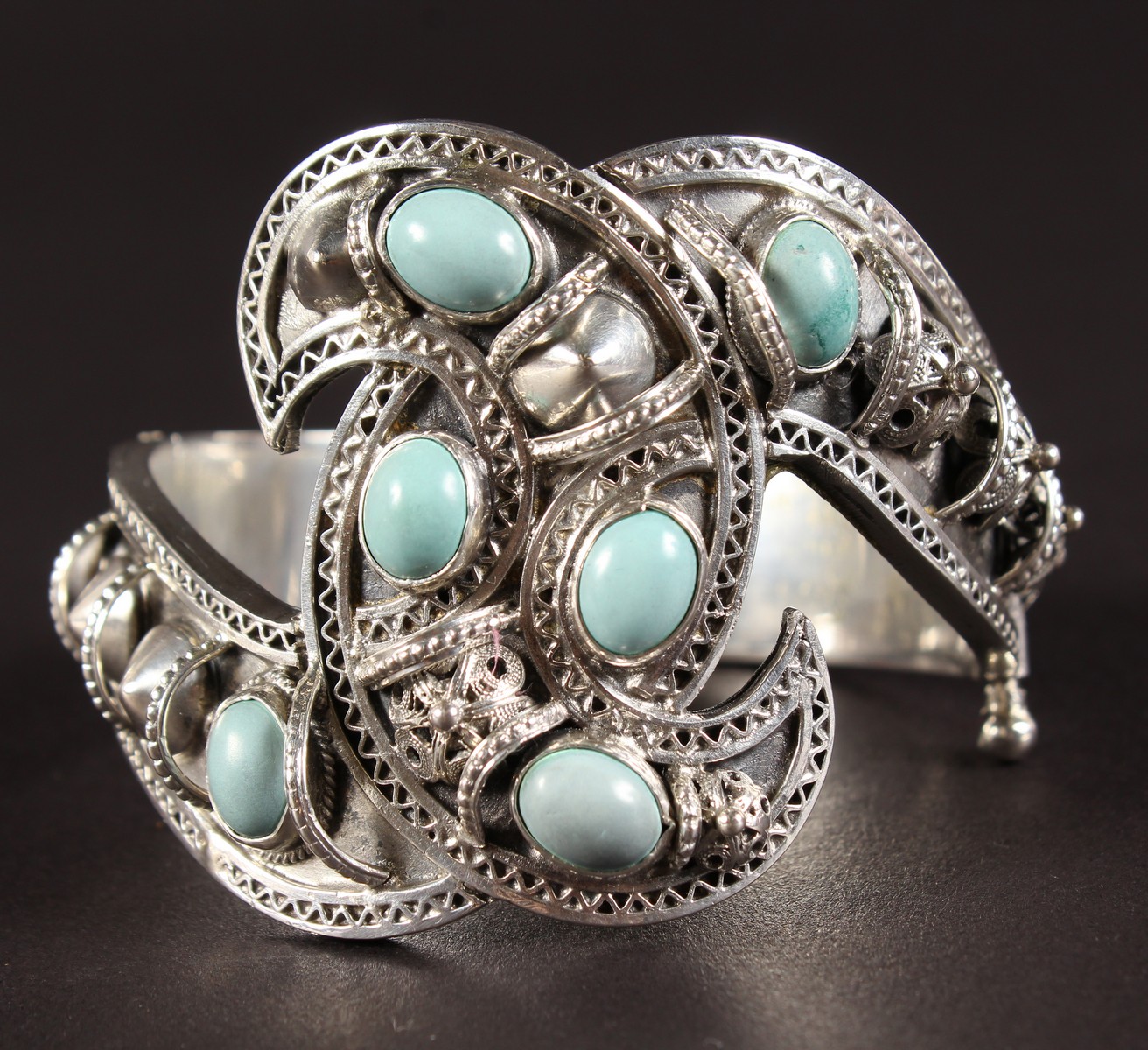 AN ITALIAN SILVER BRACELET by FRANCONERI OF FLORENCE, CIRCA. 1930.