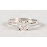 AN 18CT WHITE GOLD SOLITAIRE DIAMOND RING.