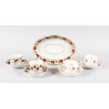 AN EARLY 19TH CENTURY FLIGHT BARR DISH painted with brown leaves and four Flight Barr cups and