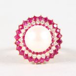 A SUPERB 18CT YELLOW GOLD, RUBY, DIAMOND AND PEARL CLUSTER RING.