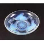 AN ART DECO EZAN LALIQUE DESIGN FRENCH IRIDESCENT BOWL with three pairs of chubby birds. 9.75ins