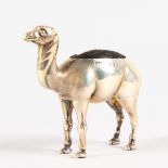 A LARGE CAMEL PIN CUSHION. Birmingham 1905. Maker: HVP & Co. 7cms long, 6.5cms high.