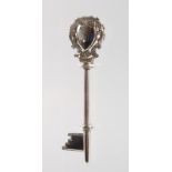 A SILVER KEY. Birmingham 1908. Vaughton & Son.