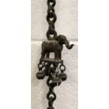 A LONG & UNUSUAL HEAVY 19TH CENTURY INDIAN BRONZE HANGING CHAIN, possibly intended to support an oil
