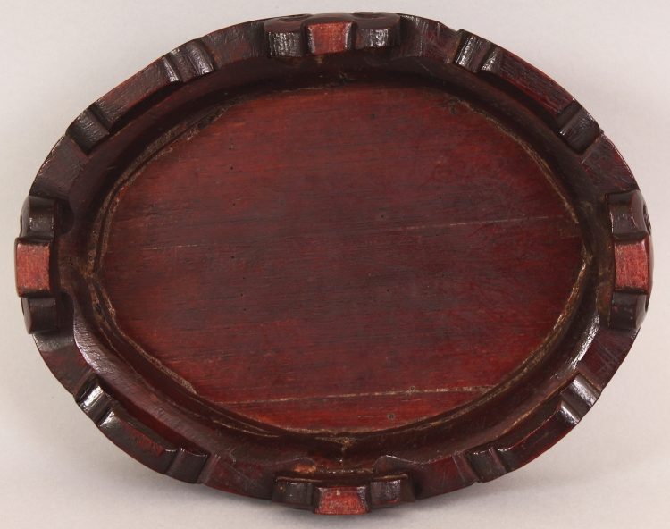 A 19TH CENTURY CHINESE OVAL CARVED HARDWOOD STAND, with ruyi form feet and ruyi carved frieze, 7.8in - Image 9 of 9