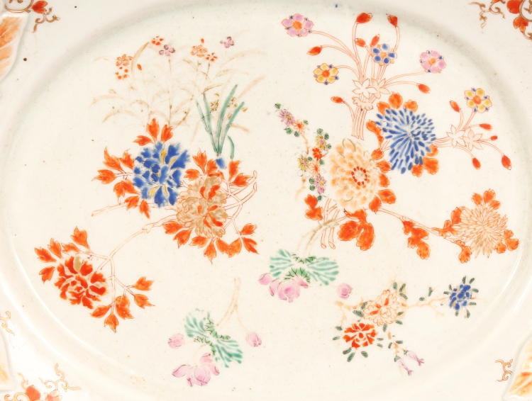 A JAPANESE HICHOZAN SHIMPO OVAL PORCELAIN DISH, circa 1900, the interior painted with floral sprays, - Image 2 of 5