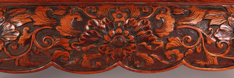 A FINE QUALITY 19TH CENTURY CHINESE RECTANGULAR CARVED HARDWOOD LOW STAND OR TABLE, the frieze - Image 6 of 10