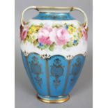 AN EARLY 20TH CENTURY JAPANESE NORITAKE PORCELAIN VASE, the shoulders painted with a band of flowers