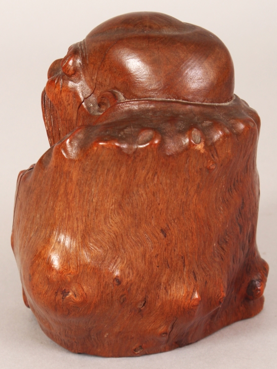 A GOOD QUALITY 19TH CARVED ROOTWOOD FIGURE OF A RECLINING SAGE, wrapped in a well grained cloak, 6. - Image 4 of 7