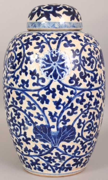 A 19TH CENTURY CHINESE BLUE & WHITE CRACKLEGLAZE PORCELAIN JAR & COVER, painted with an overall - Image 4 of 10