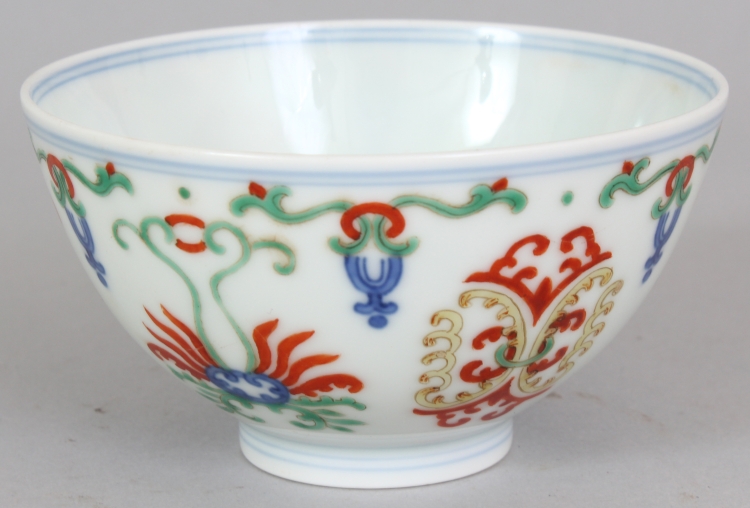 A GOOD QUALITY CHINESE DOUCAI PORCELAIN BOWL, decorated with a variety of formal motifs, the base - Image 4 of 7