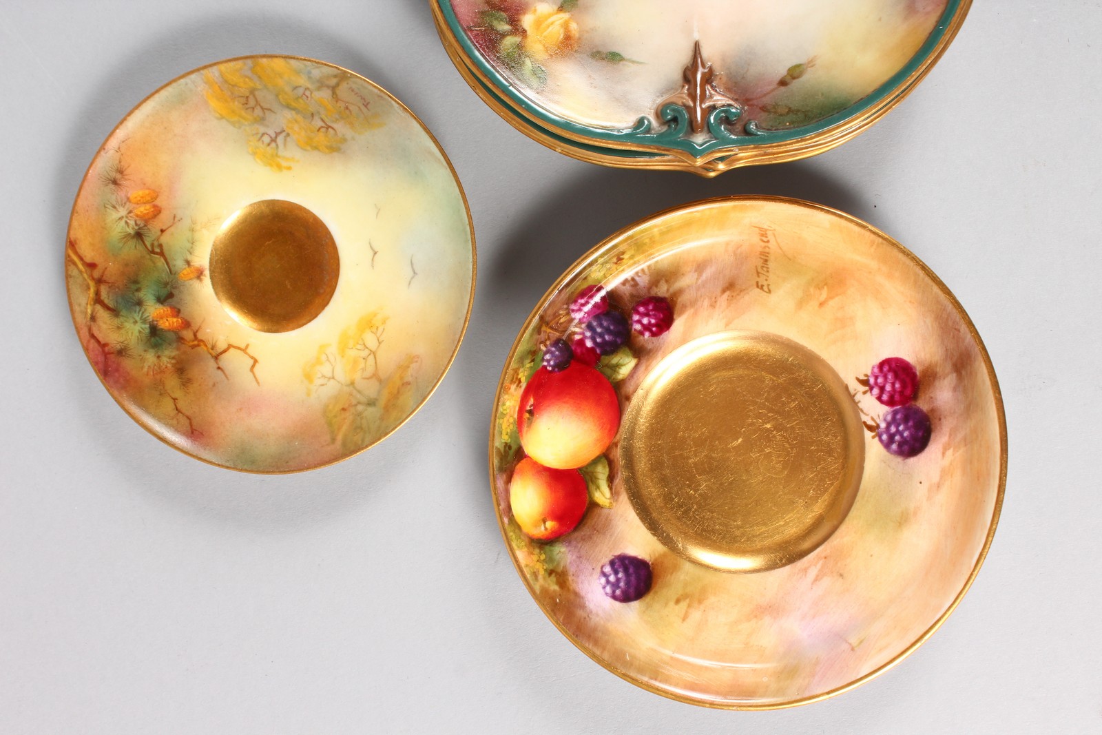 SEVEN VARIOUS ROYAL WORCESTER SAUCERS. - Image 2 of 4