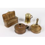 A GEORGIAN BRASS SHAKER, TWO CHAMBER STICKS AND LIDDED BOX (4).