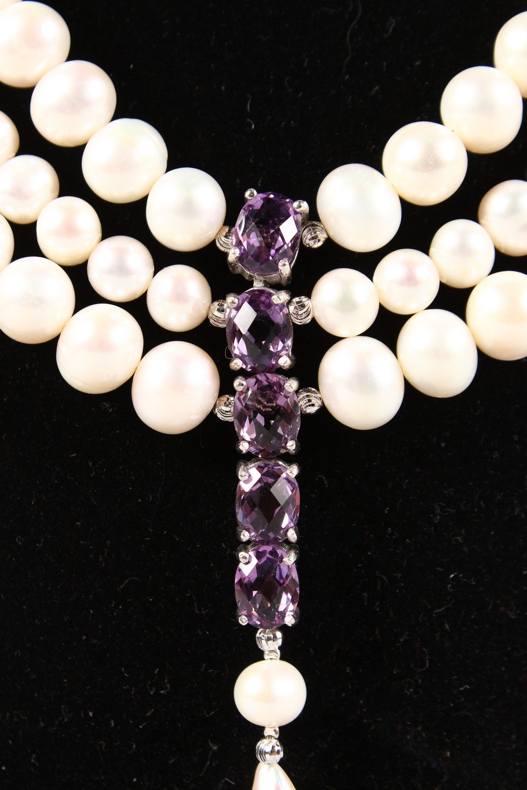 A SILVER, AMETHYST, PEARL AND BAROQUE PEARL NECKLACE. - Image 2 of 5