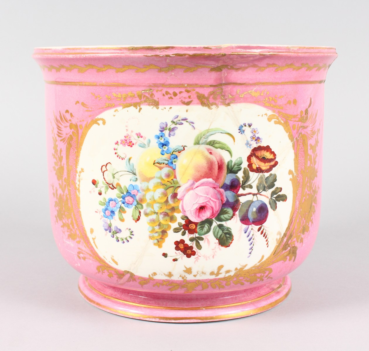 A SEVRES ROSE POMPADOUR CIRCULAR JARDINIERE painted with reverse panels of two girls, boy and dog in - Image 4 of 4