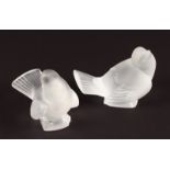 A PAIR OF LALIQUE CHUBBY BIRDS. Etched Lalique, France. 4ins long.