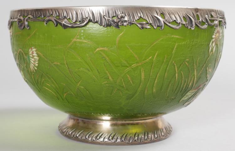 A SUPERB GALLE SILVER MOUNTED CIRCULAR BOWL, CIRCA. 1900, green glass enamelled with daisies and - Image 6 of 6