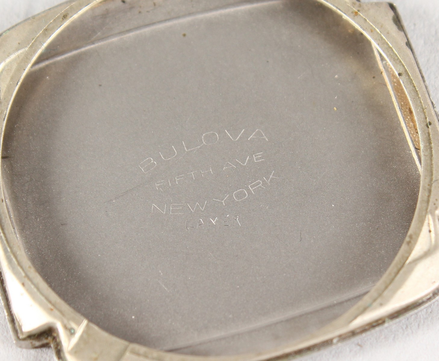 A GENTLEMAN'S BULOVA WRISTWATCH AND STRAP, No. 0764369. - Image 6 of 6