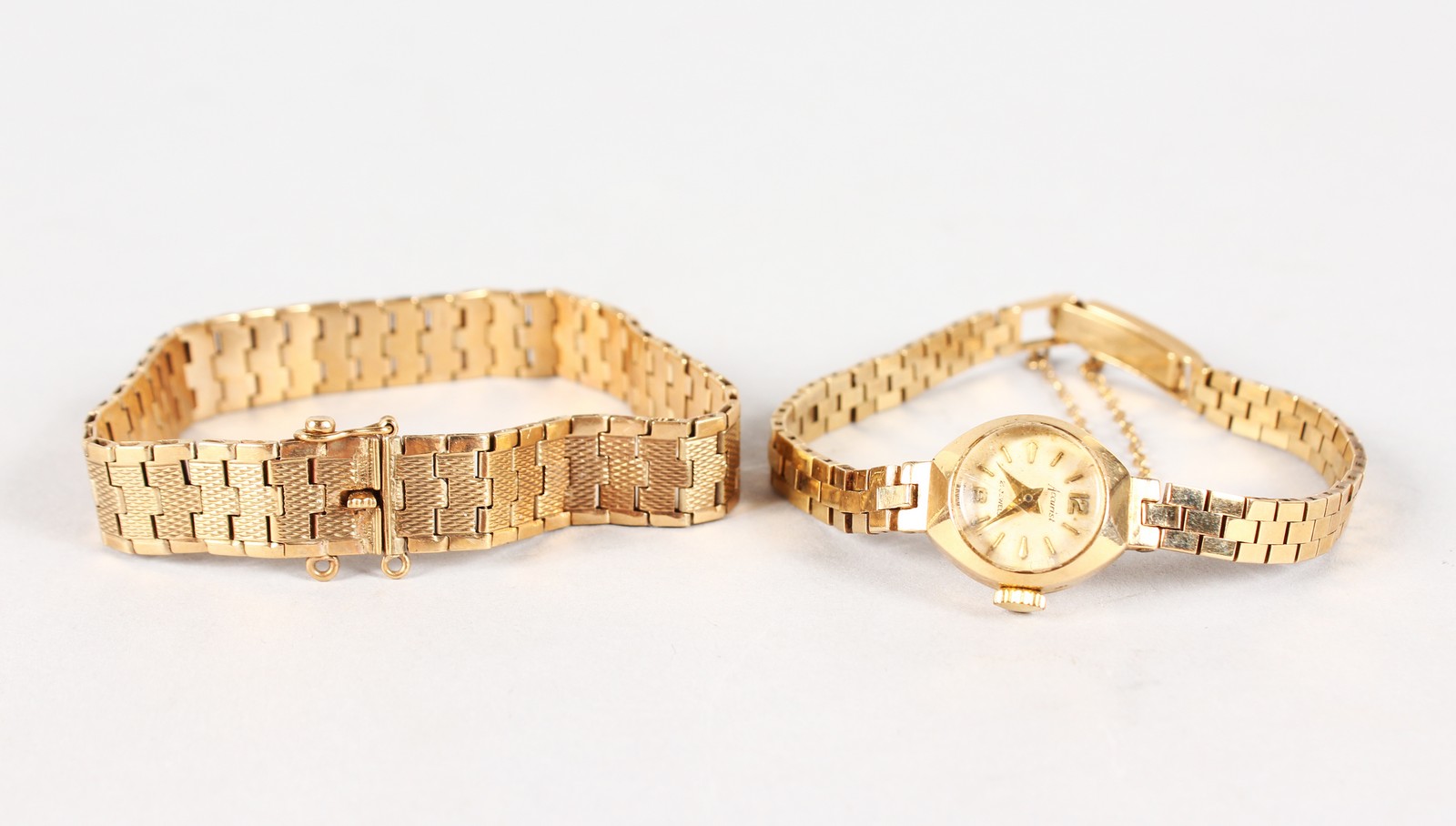 A LADIES ACCURIST 9CT GOLD WATCH AND BRACELET and a 9CT GOLD BRACELET (2), 31gms including watch - Image 2 of 2