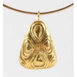 AN ELIZABETH GAGE 18CT GOLD PENDANT on a 9ct gold chain, 15gms 18ct, 10gms 9ct.