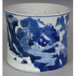 A GOOD QUALITY CHINESE BLUE & WHITE PORCELAIN BRUSHPOT, with slightly waisted cylindrical body,