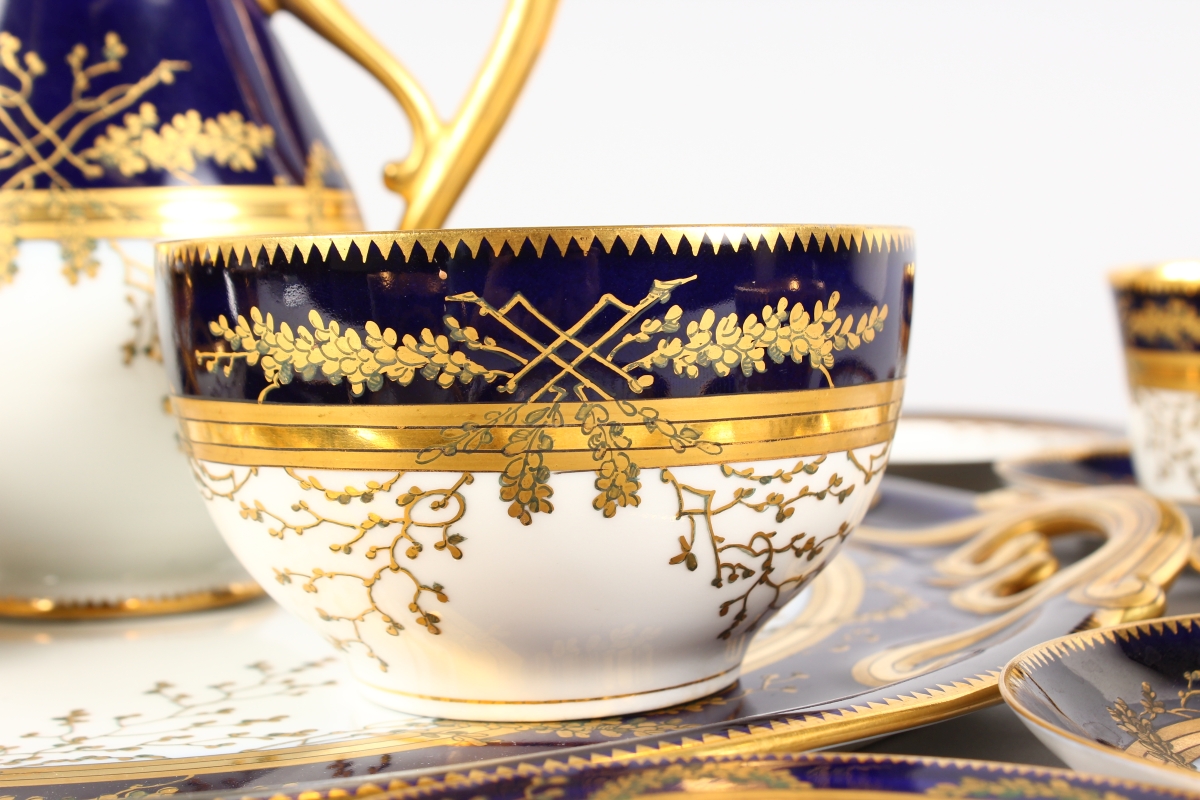 AN AUSTRIAN PORCELAIN TEA SET, on a tray with jug, tea or coffee pot, sugar bowl, five cups and - Image 5 of 9