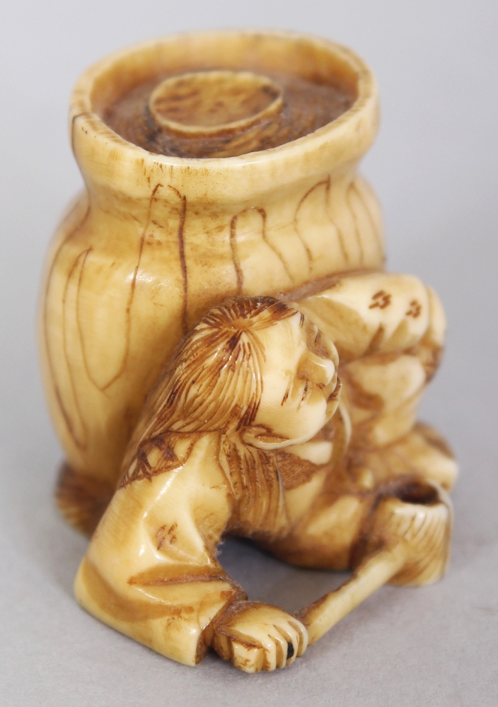 A SMALL JAPANESE MEIJI PERIOD STAINED IVORY OKIMONO, unsigned and possibly intended as a netsuke, - Image 2 of 6