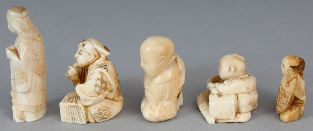 A GROUP OF EARLY 20TH CENTURY JAPANESE IVORY & MARINE IVORY NETSUKE & OKIMONO, four signed, the - Image 4 of 10