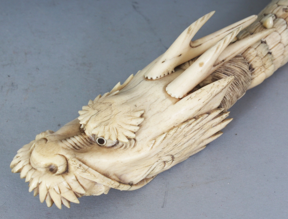 A GOOD JAPANESE MEIJI PERIOD BONE IVORY ARTICULATED MODEL OF A DRAGON, with moveable body, head - Image 3 of 6