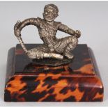 A SMALL GOOD QUALITY 19TH/20TH CENTURY THAI SILVER-METAL FIGURE OF A SEATED DEMON GUARDIAN,