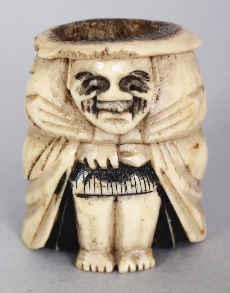 AN EARLY 20TH CENTURY JAPANESE BONE IVORY NETSUKE OF DARUMA, unsigned, the Buddhist monk seated, 1.