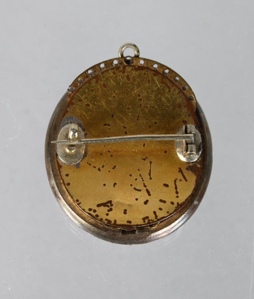 A good small 18th Century oval brooch miniature - Image 2 of 2